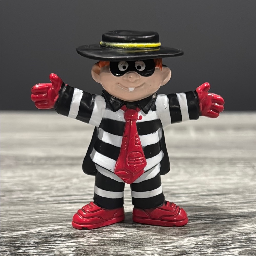 McDonald’s | Hamburglar (1995) - Vintage Collectible Happy Meal PVC Toy Figure